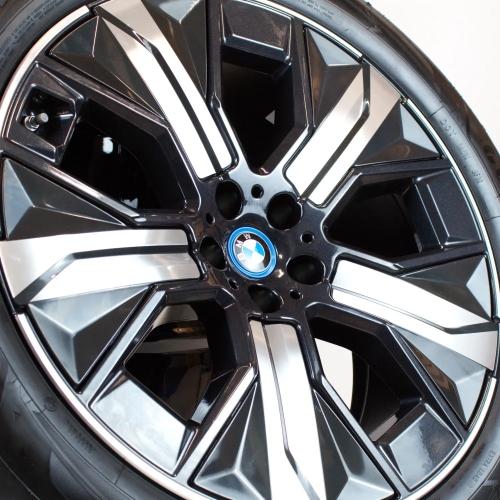Koła zimowe BMW iX I20 Aerodynamic 1012 Midnight Grey R21