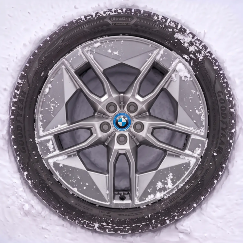 Koła zimowe BMW iX I20 Aerodynamic 1002 Frozen Midnight Grey R20