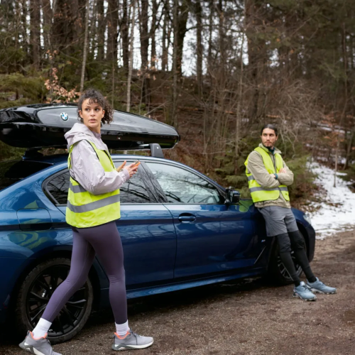 Zestaw awaryjny BMW – torba ratunkowa z apteczką, trójkątem i kamizelkami