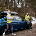 Zestaw awaryjny BMW – torba ratunkowa z apteczką, trójkątem i kamizelkami