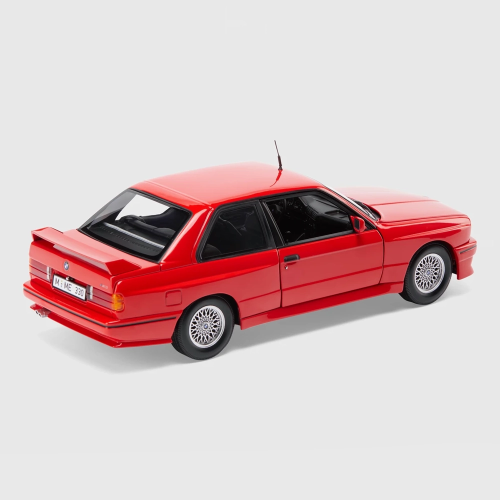 Miniatura BMW M3 E30 1987 1:18 – czerwona, model Minichamps