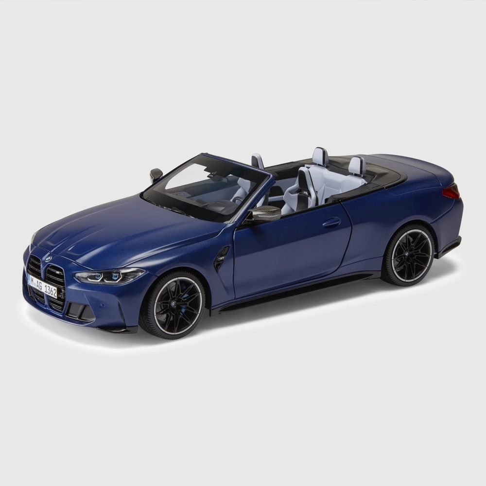 Miniatura BMW M4 Cabrio G83 1:18 – Frozen Portimao Blue, Minichamps