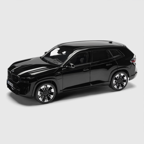 Miniatura BMW XM G09 1:18 – Black Sapphire, model Minichamps