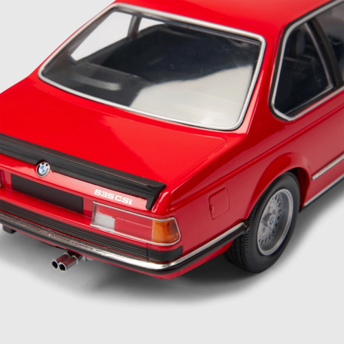Miniatura BMW 635 CSi E24 1:18 – czerwona, Minichamps